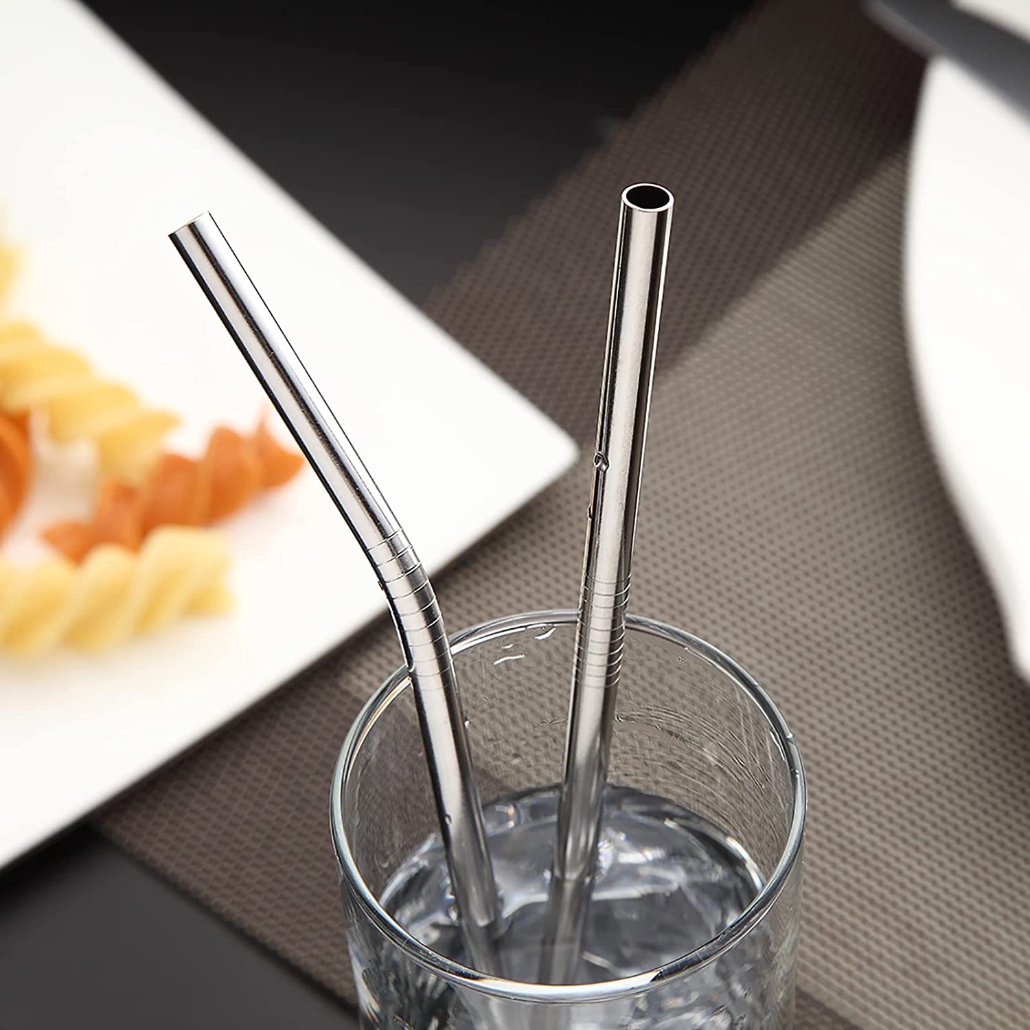 Portable Cutlery Set, 8pcs Travel Camping Utensil Kit with Fork, Spoon, Chopsticks, Cleaning Brush, Straw, and Carrying Case, Stainless Steel Cutlery Set